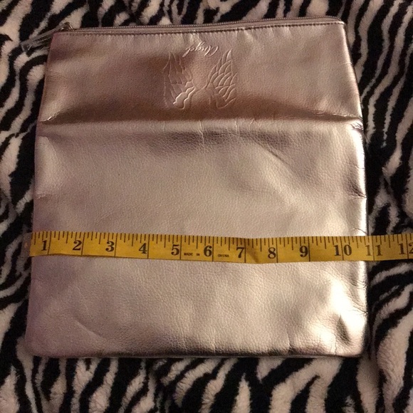 Victoria’s Secret angel silver makeup bag - Picture 7 of 7